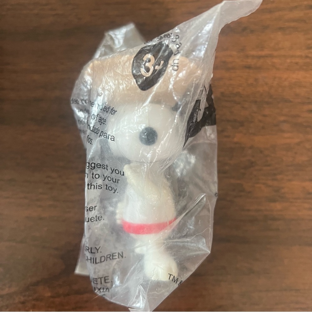 Burger King Snoopy "The Many Lives of Snoopy" Master of Disguise 2003 Vintage - Picture 4 of 6